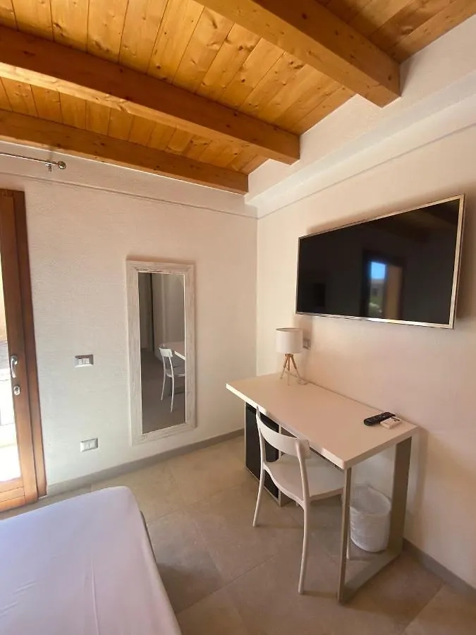 B&B Pettirosso San Teodoro Italy