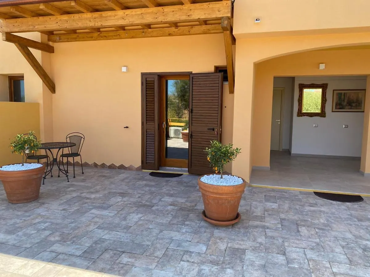 Bed & Breakfast B&B Pettirosso San Teodoro