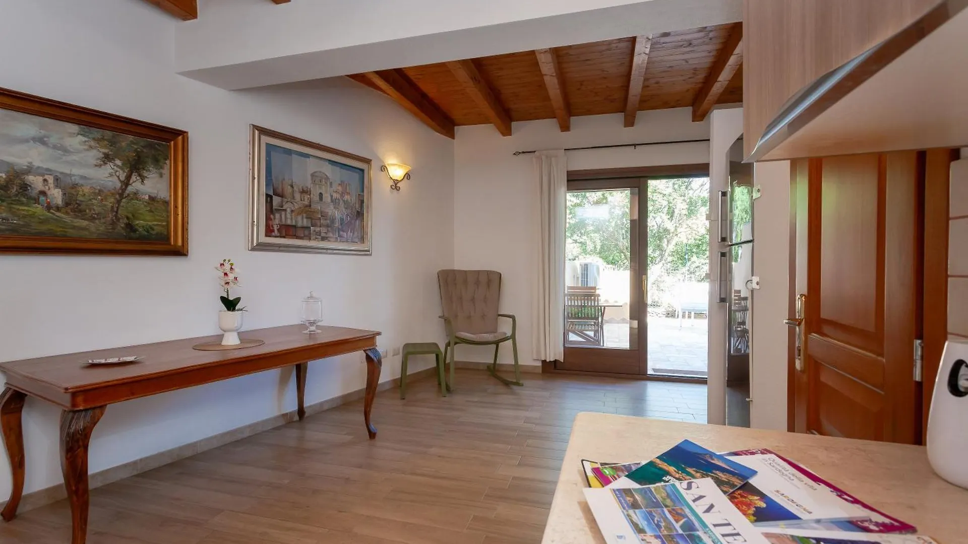 Bed & Breakfast B&B Pettirosso San Teodoro Italy