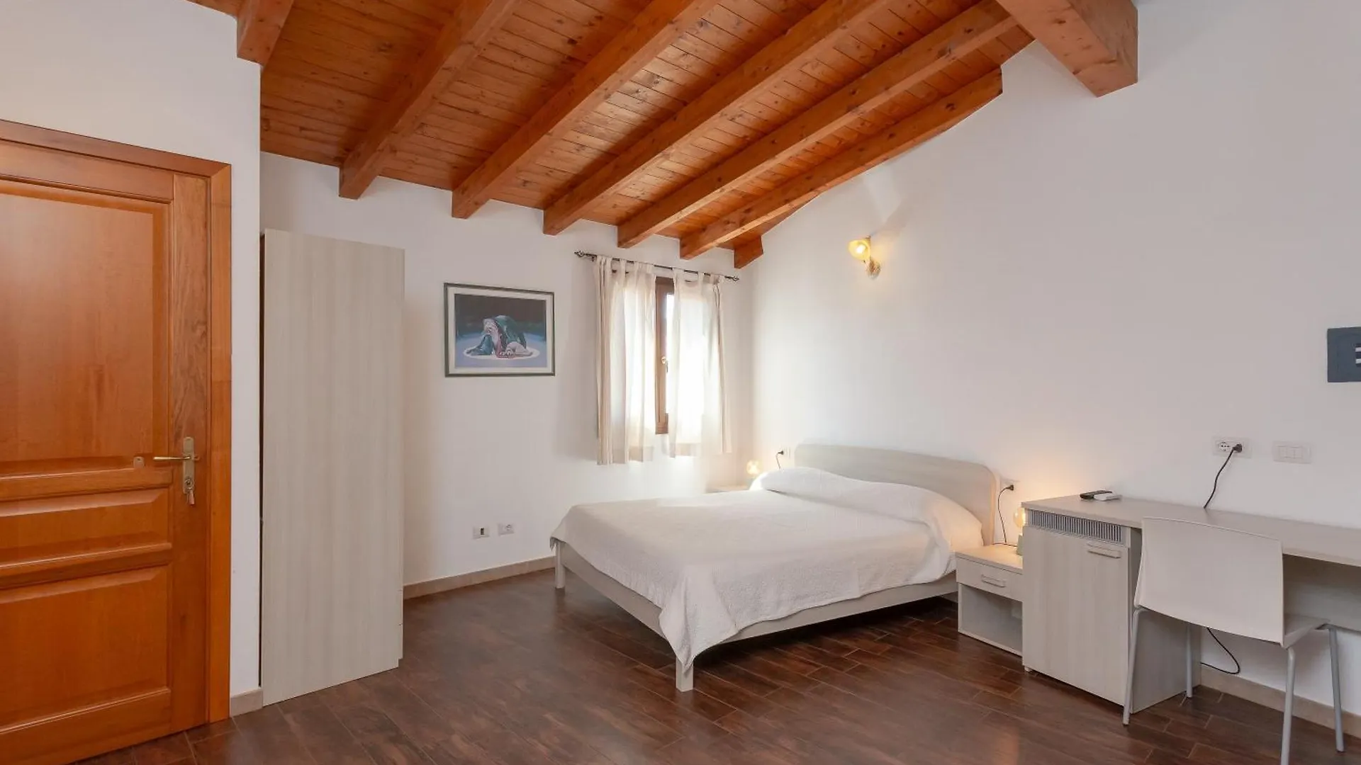 Bed & Breakfast B&B Pettirosso San Teodoro Italy