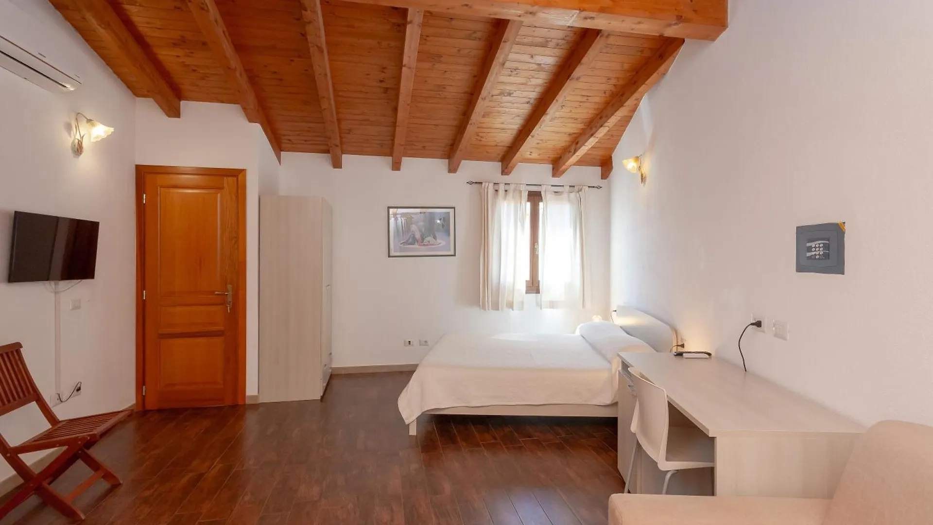 B&B Pettirosso San Teodoro 0*, San Teodoro (Sardinia)