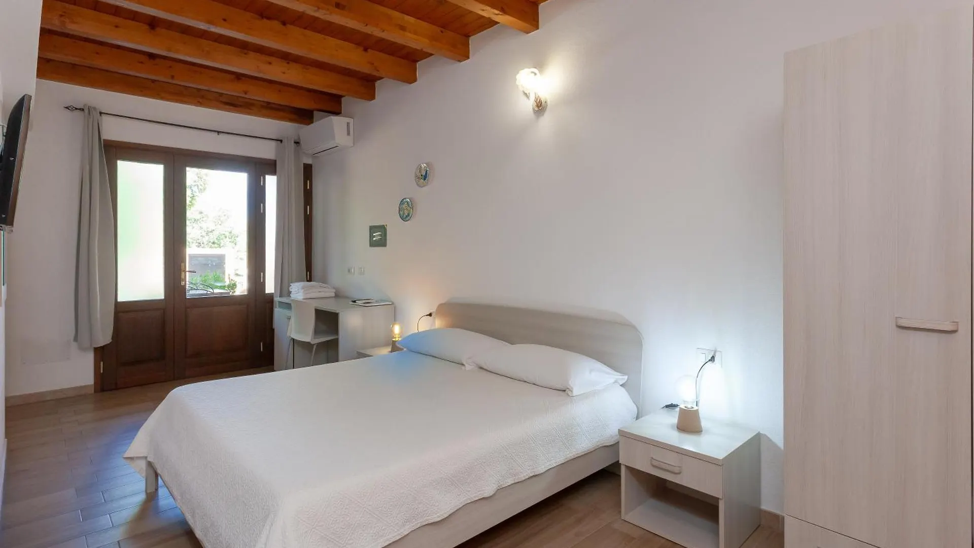 B&B Pettirosso San Teodoro Italy