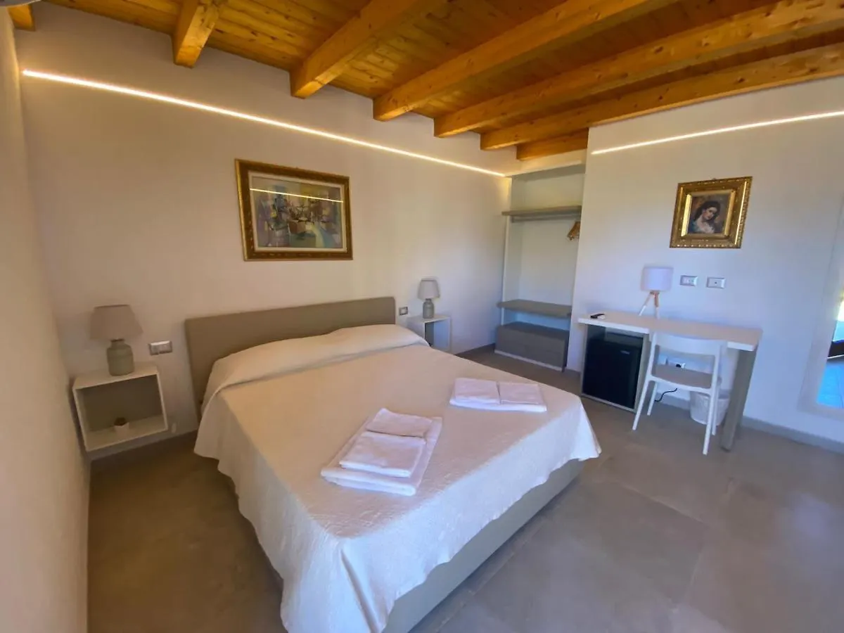 B&B Pettirosso San Teodoro Italy